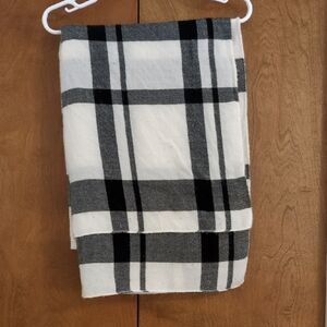 Cozy Blanket Scarf In Oversized Check
